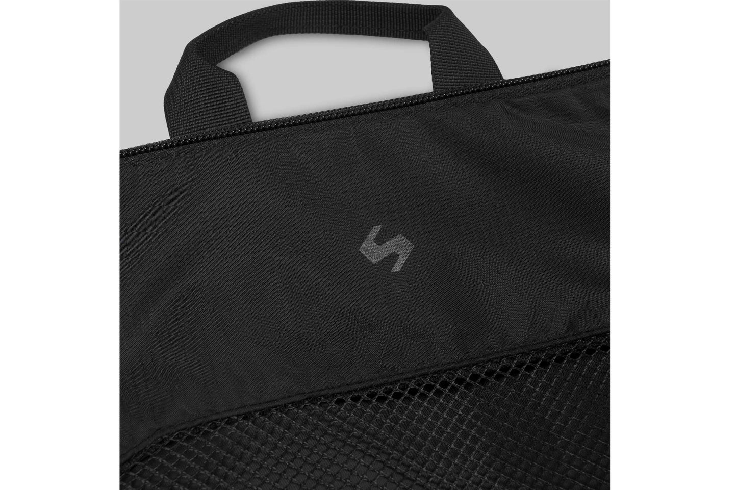 Travel Cube with Laundry Bag