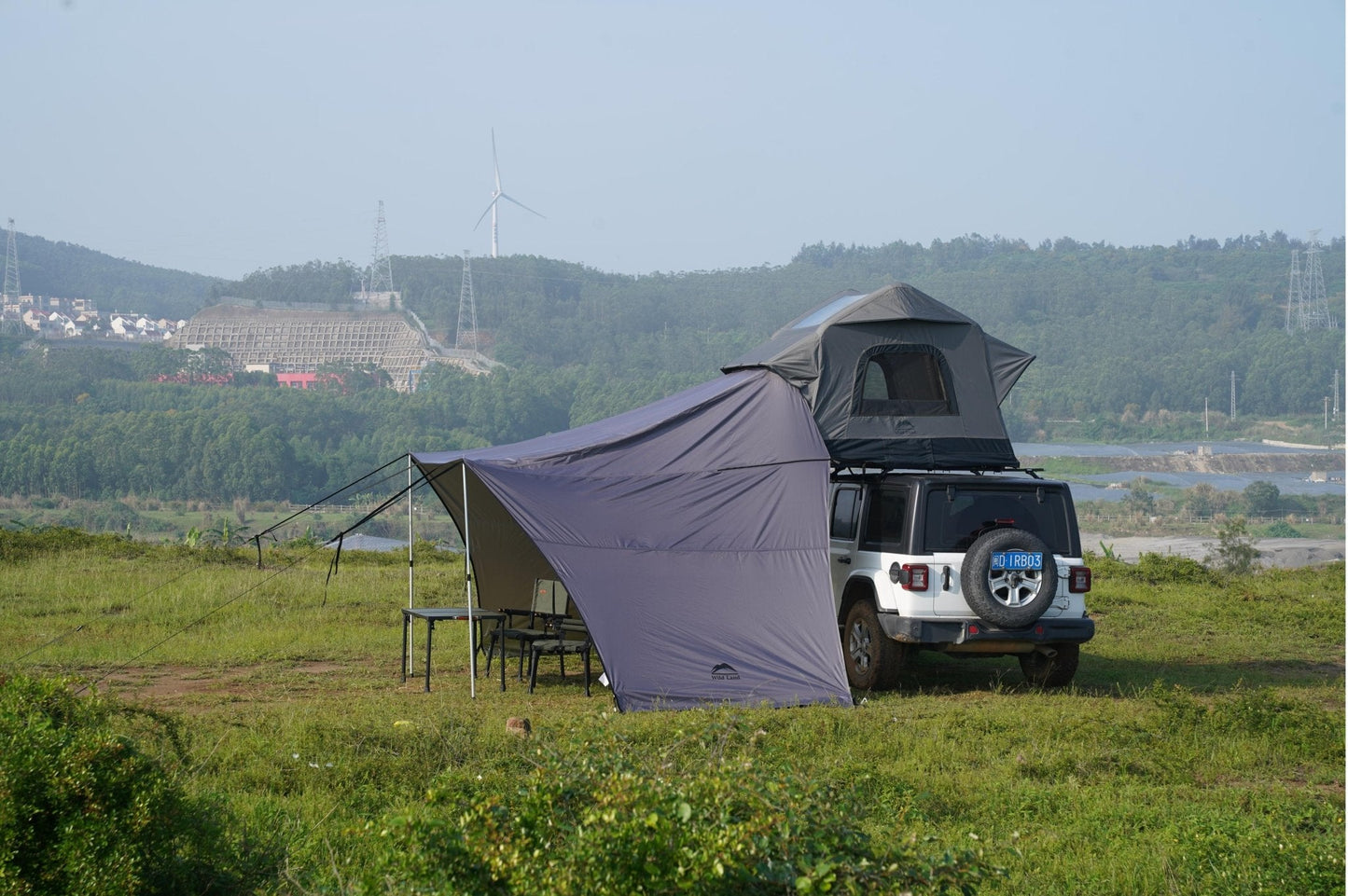 Universal Connector B