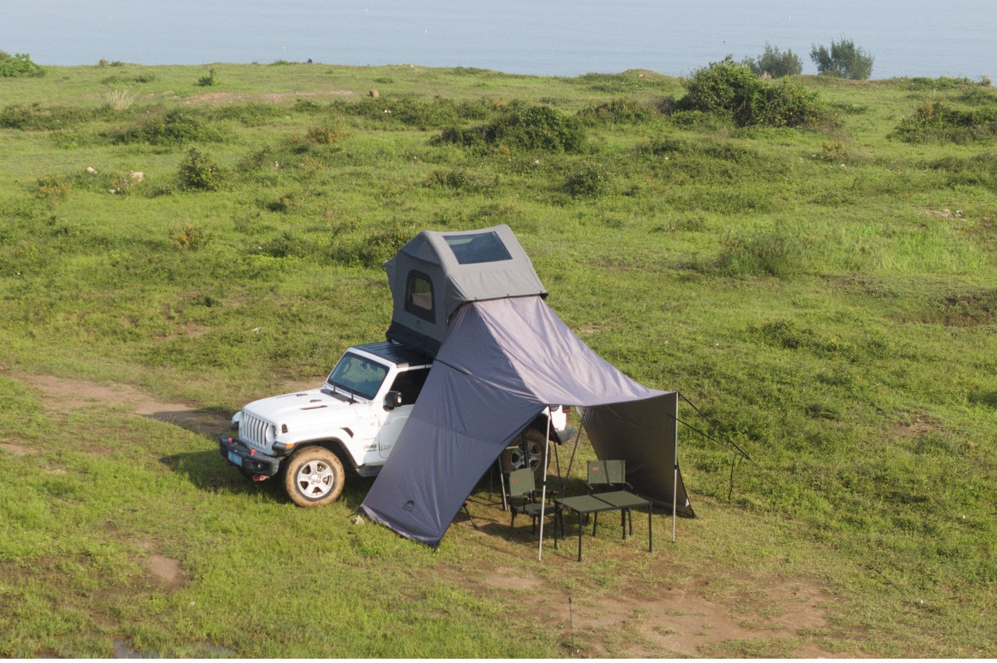 Universal Connector B