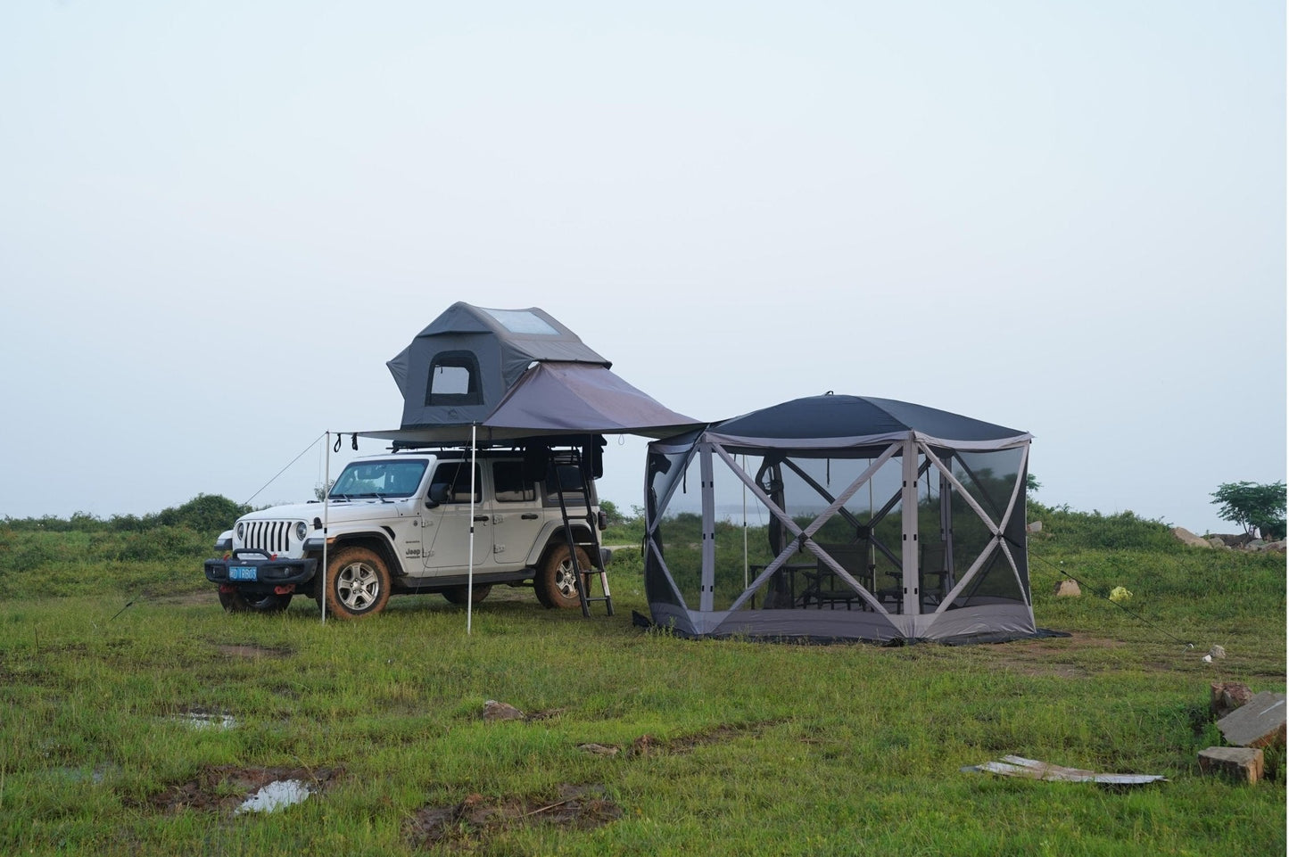 Universal Connector B